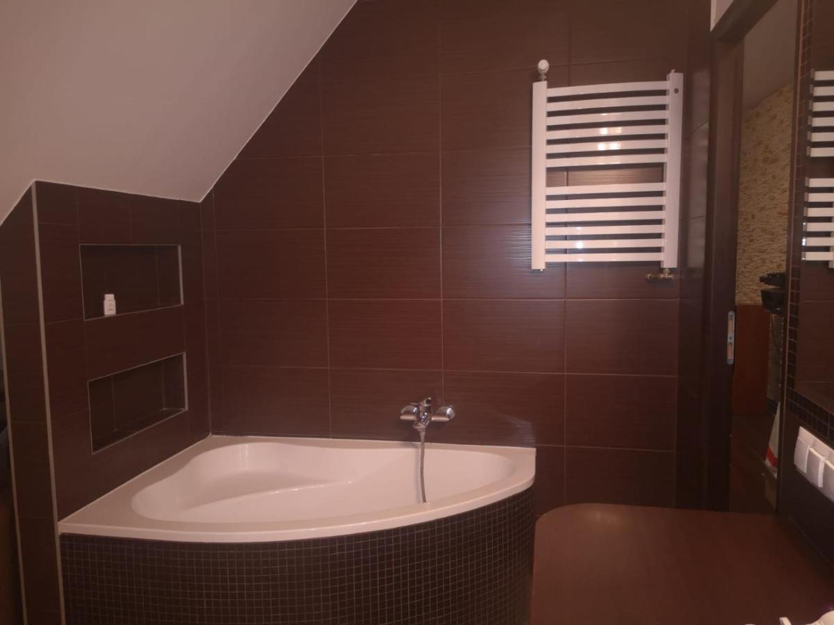 Apartamenty Lena 16 Twoje Poddasze Racibórz エクステリア 写真
